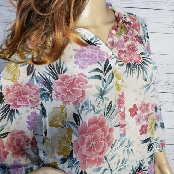 Joe Fresh Floral Print Button-Up Blouse Size M With Long Sleeves & Lightweight S - Picture 4 of 6